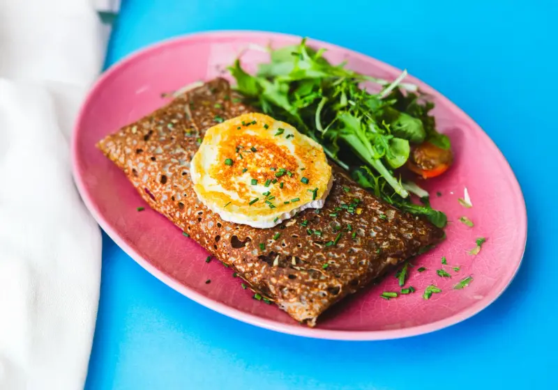 Galette sarrasin au chèvre et légumes frais